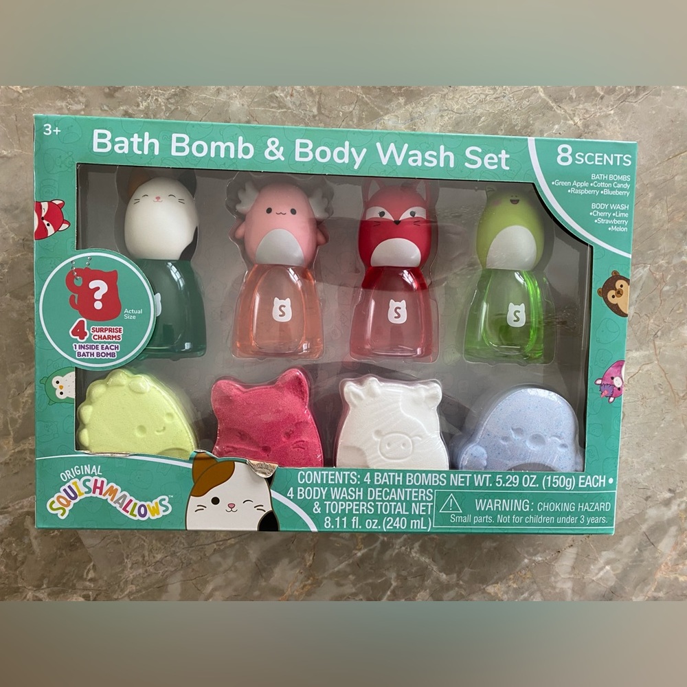 Squishmallow 8 Piece Bath Bomb & Body Wash Set